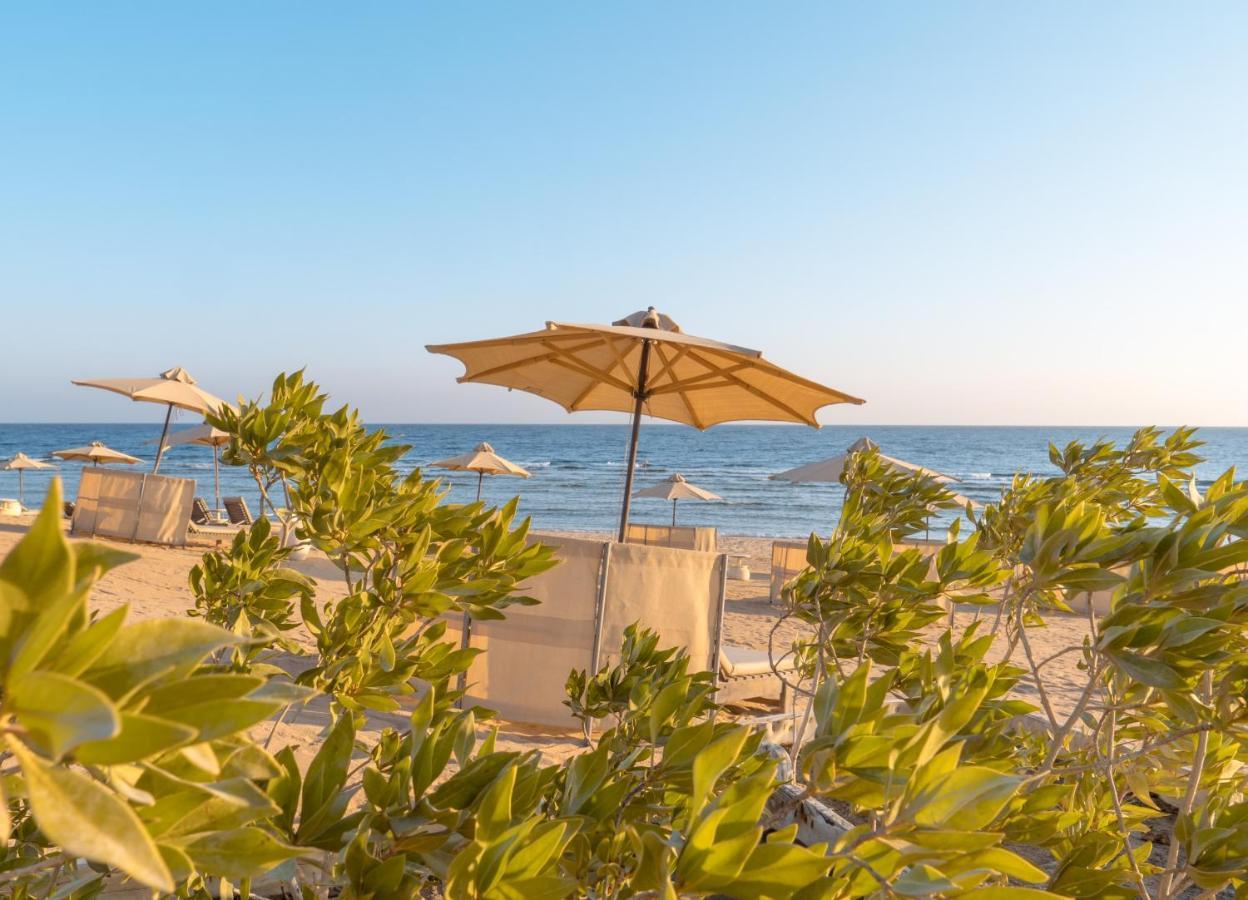ホテル セレニティ マカディ ビーチ マカディ・ベイ エクステリア 写真 Beach at the Grand Hotel