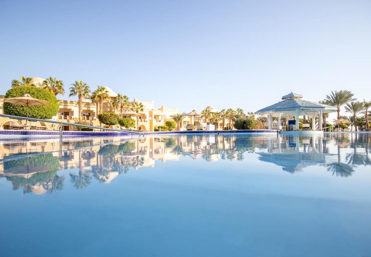 ホテル セレニティ マカディ ビーチ マカディ・ベイ エクステリア 写真 Hilton Sharm El Sheikh Resort